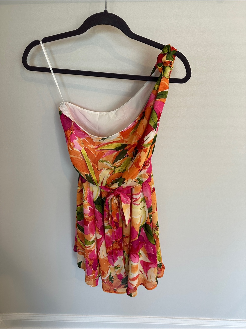 Boutique One Shoulder Floral Dress w/ Belt